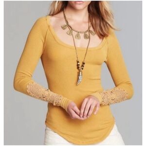 We The Free Free People Mustard Yellow Thermal Top Crochet Long Sleeve Sz Large